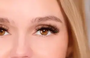 Het verschil tussen DIY-wimperextensions en salonwimperextensions