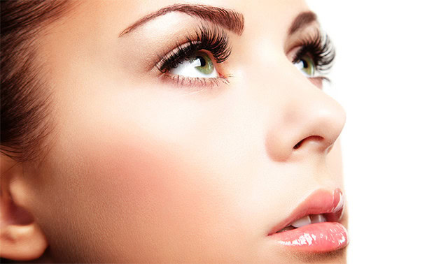 Het verschil tussen een sealer en een primer voor wimperextensions